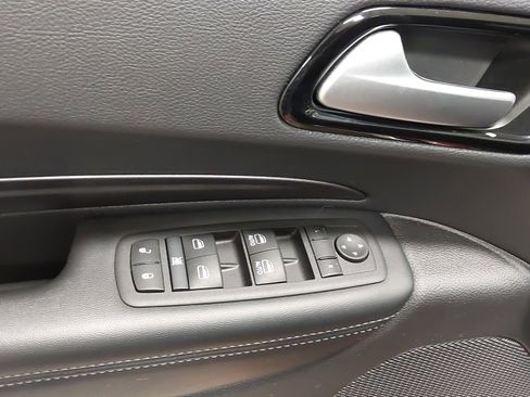 Used 2024 Dodge Durango SXT AWD/4WD image 25