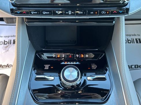 New 2025 Jeep Wagoneer Series II w/ Convenience Group I image 31