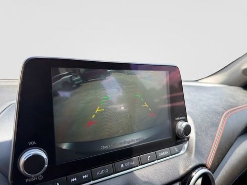 Used 2025 Nissan Sentra SR FWD image 21
