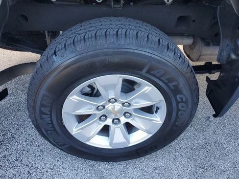 Used 2025 Chevrolet Silverado 1500 LT image 9