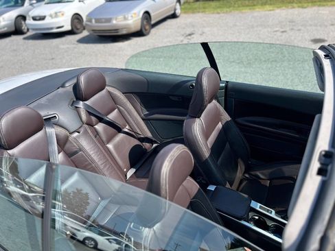 Used 2011 Volvo C70 T5 image 18
