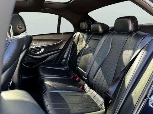 Used 2022 Mercedes-Benz E 350 4MATIC Sedan image 37