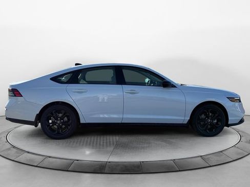 New 2025 Honda Accord SE image 11