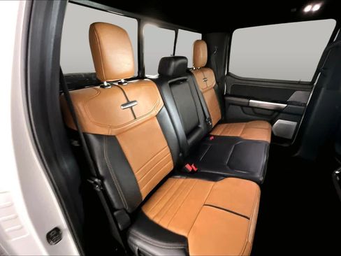 Used 2024 Ford F250 Platinum AWD/4WD image 19