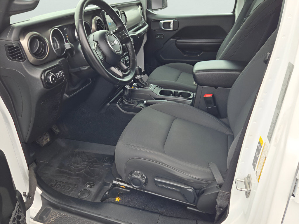 Used 2021 Jeep Wrangler Unlimited Sport AWD/4WD image 25