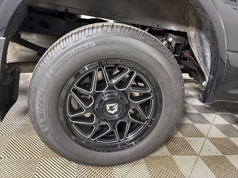 Used 2018 Ford F150 XLT w/ Equipment Group 302A Luxury image 30