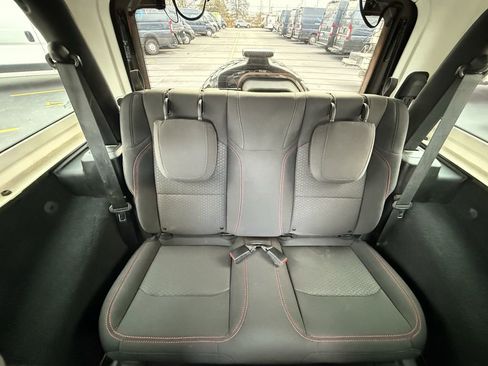 Used 2022 Jeep Wrangler Rubicon image 26