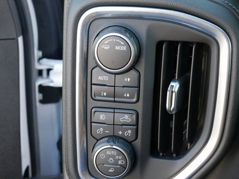 Used 2022 Chevrolet Silverado 3500 High Country w/ Safety Package II image 18