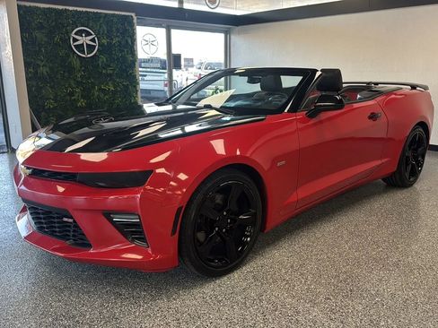 Used 2016 Chevrolet Camaro SS RWD image 42