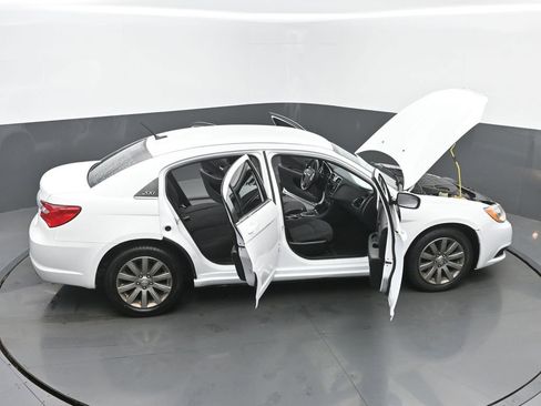 Used 2014 Chrysler 200 Touring image 63