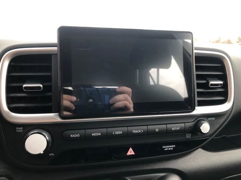 New 2026 Hyundai Venue SEL FWD image 16