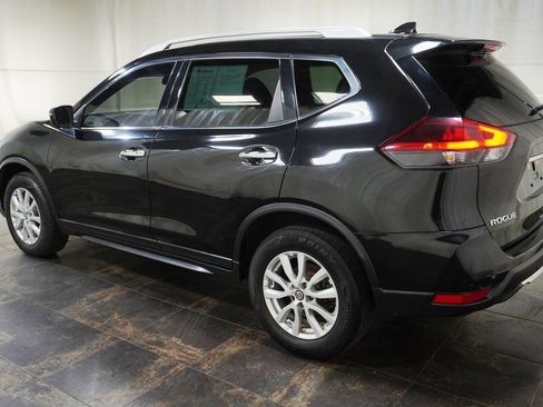Used 2019 Nissan Rogue SV image 8