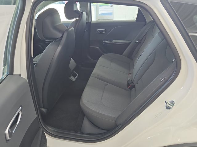 Certified 2025 Kia K4 FWD image 10