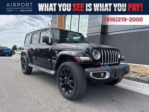 Used 2023 Jeep Wrangler Unlimited Sahara w/ Cold Weather Group AWD/4WD image 1