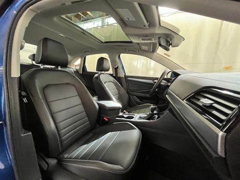 Used 2022 Volkswagen Jetta SE image 14