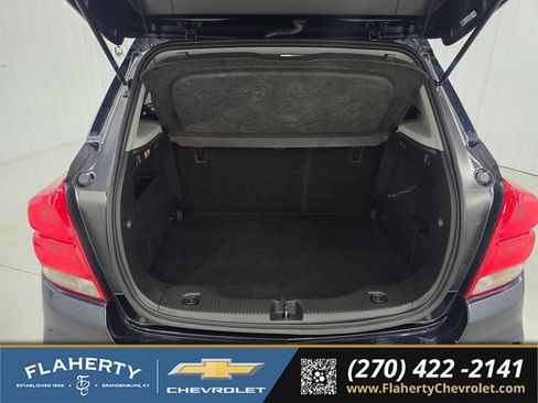 Used 2021 Chevrolet Trax LT w/ LT Convenience Package AWD/4WD image 20