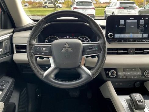 Used 2022 Mitsubishi Outlander SEL image 5