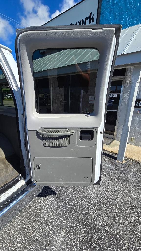 Used 2014 Ford E-150 and Econoline 150 Wagon RWD image 18