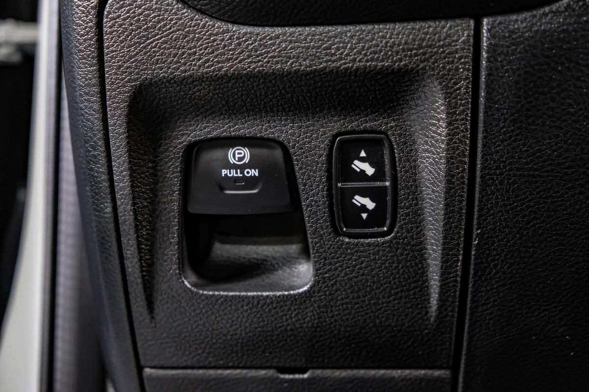 Used 2020 RAM 1500 Big Horn RWD image 24