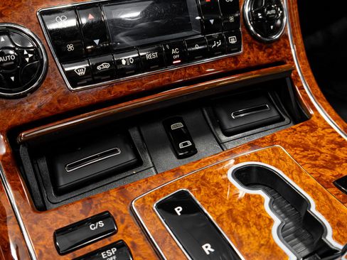 Used 2004 Maybach 57 image 87