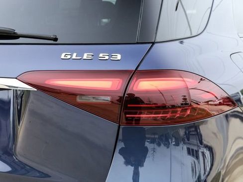 Certified 2025 Mercedes-Benz GLE 53 AMG 4MATIC image 10