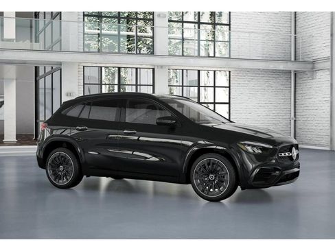 New 2026 Mercedes-Benz GLA 250 4MATIC image 13