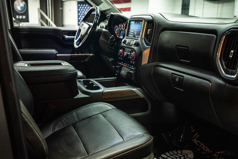 Used 2022 Chevrolet Silverado 1500 LT Trail Boss w/ LT Trail Boss Premium Package AWD/4WD image 13