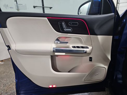 New 2026 Mercedes-Benz GLB 250 image 27