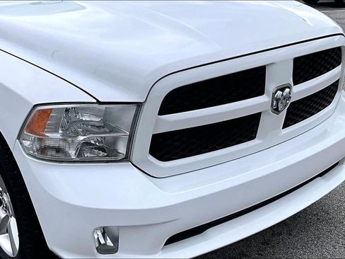 Used 2015 RAM 1500 Express AWD/4WD image 30
