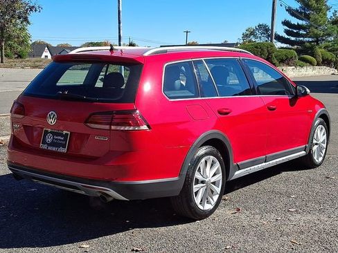 Certified 2019 Volkswagen Golf Alltrack S image 11