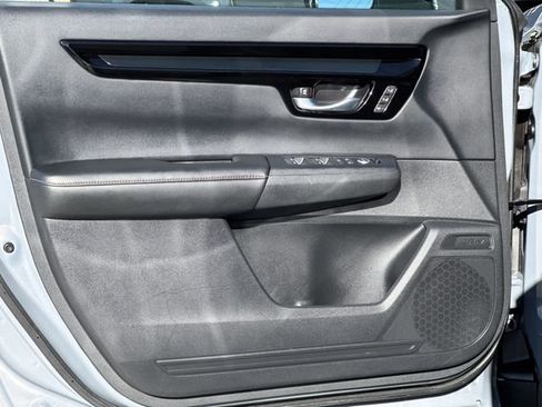 Used 2023 Honda CR-V Sport Touring image 4