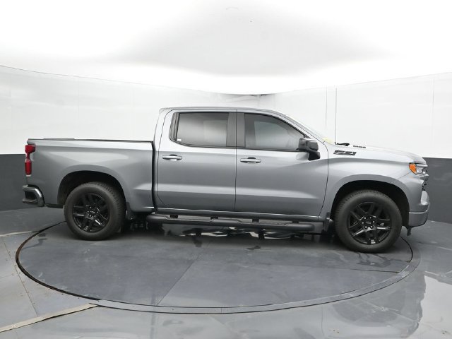 Used 2024 Chevrolet Silverado 1500 RST AWD/4WD image 4