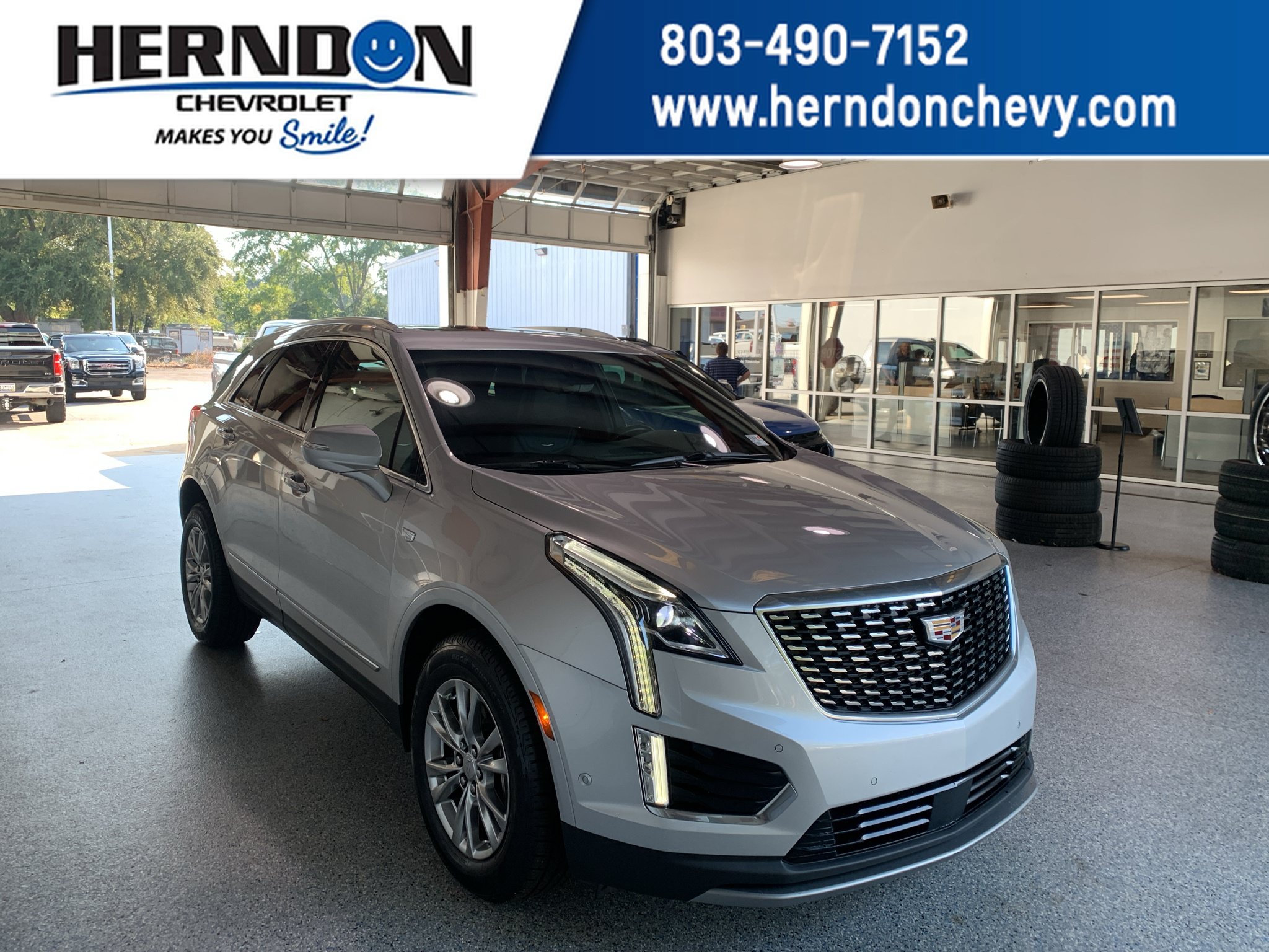 Used 2020 Cadillac XT5 Premium Luxury AWD/4WD image 1