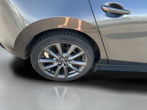 Used 2021 MAZDA MAZDA3 s image 13