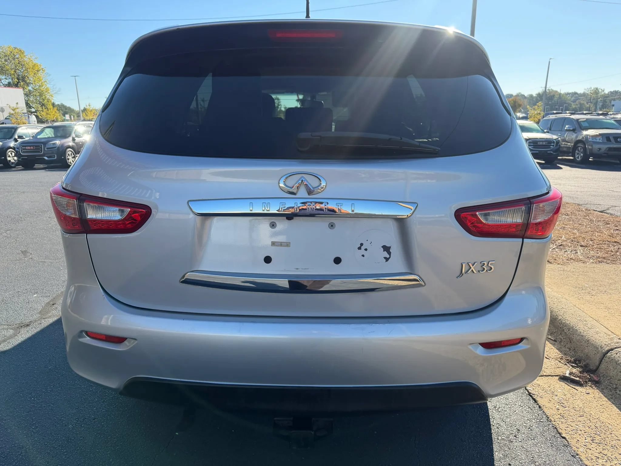 Used 2013 INFINITI JX35 FWD w/ Cargo Pkg image 6
