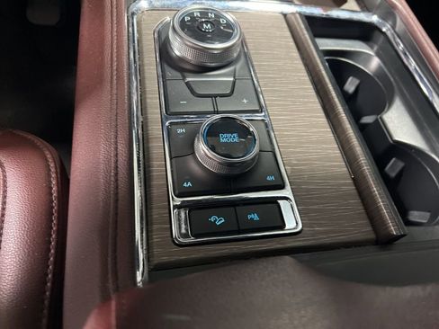 Used 2024 Ford Expedition Max Limited image 28