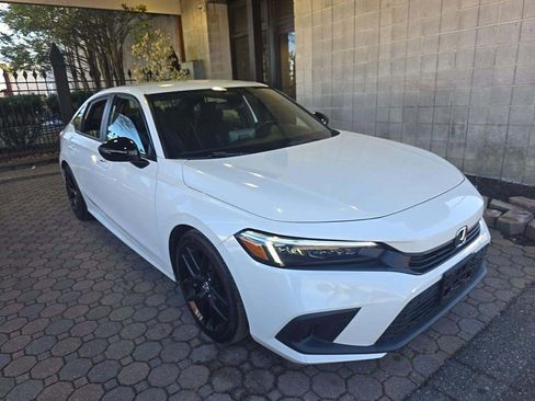 Used 2022 Honda Civic Sport image 5