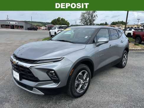 Used 2023 Chevrolet Blazer LT FWD image 8