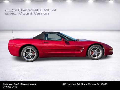 Used 2004 Chevrolet Corvette Convertible w/ Preferred Equipment Group RWD image 8