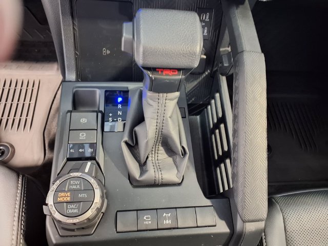 Used 2026 Toyota 4Runner TRD Off-Road Premium AWD/4WD image 13