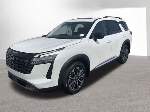 New 2026 Nissan Pathfinder Platinum AWD/4WD image 2