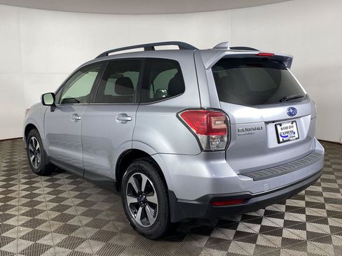 Used 2018 Subaru Forester 2.5i Limited AWD/4WD image 8