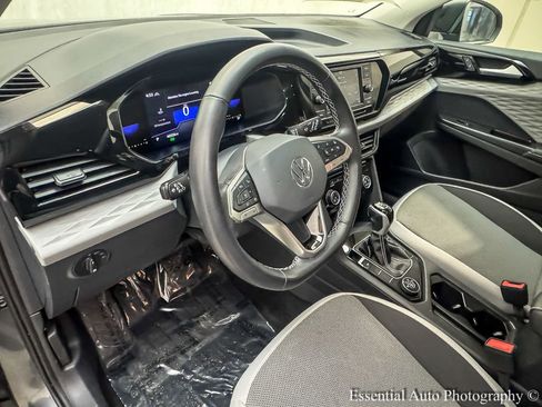 Used 2024 Volkswagen Taos S image 10