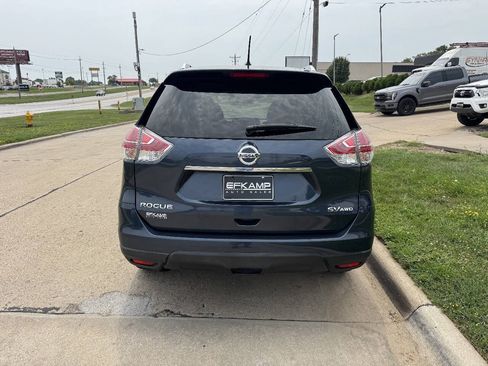 Used 2016 Nissan Rogue SV AWD/4WD image 4