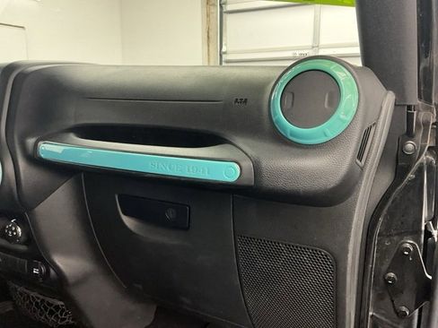 Used 2015 Jeep Wrangler Unlimited Sport w/ Quick Order Package 24S image 10