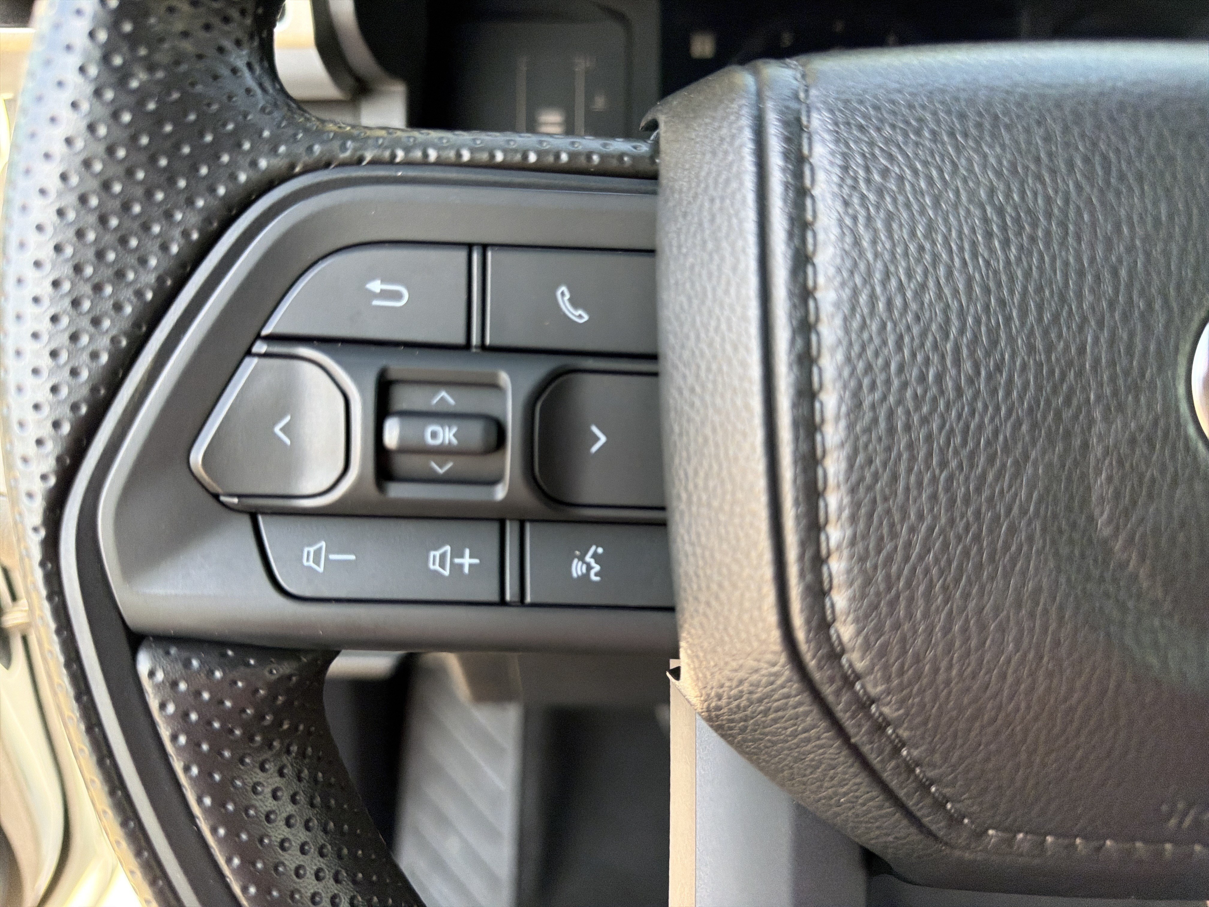 Used 2024 Toyota Tacoma SR5 RWD image 24