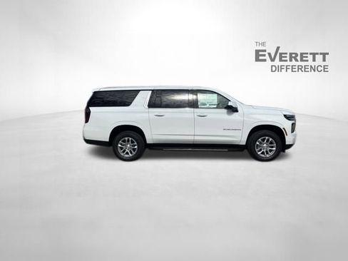 New 2026 Chevrolet Suburban LS w/ Max Trailering Package AWD/4WD image 8