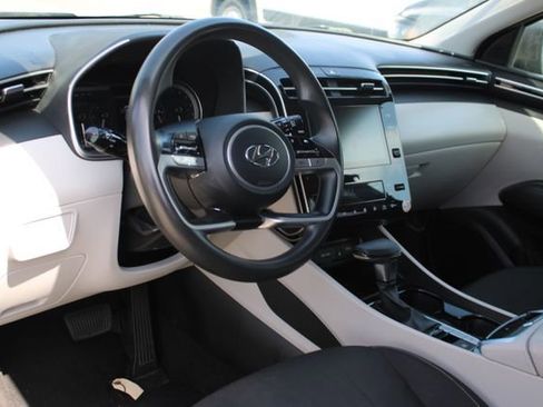 Used 2024 Hyundai Tucson SEL FWD image 8