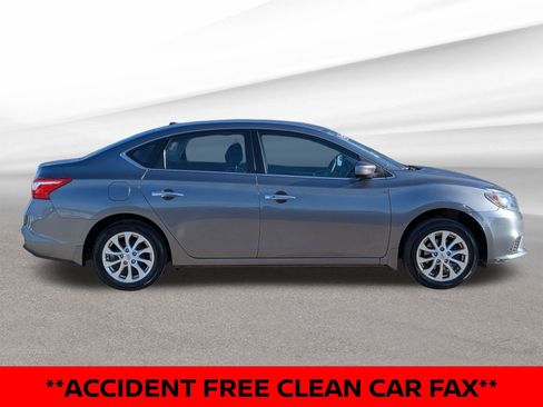 Certified 2018 Nissan Sentra SV image 5