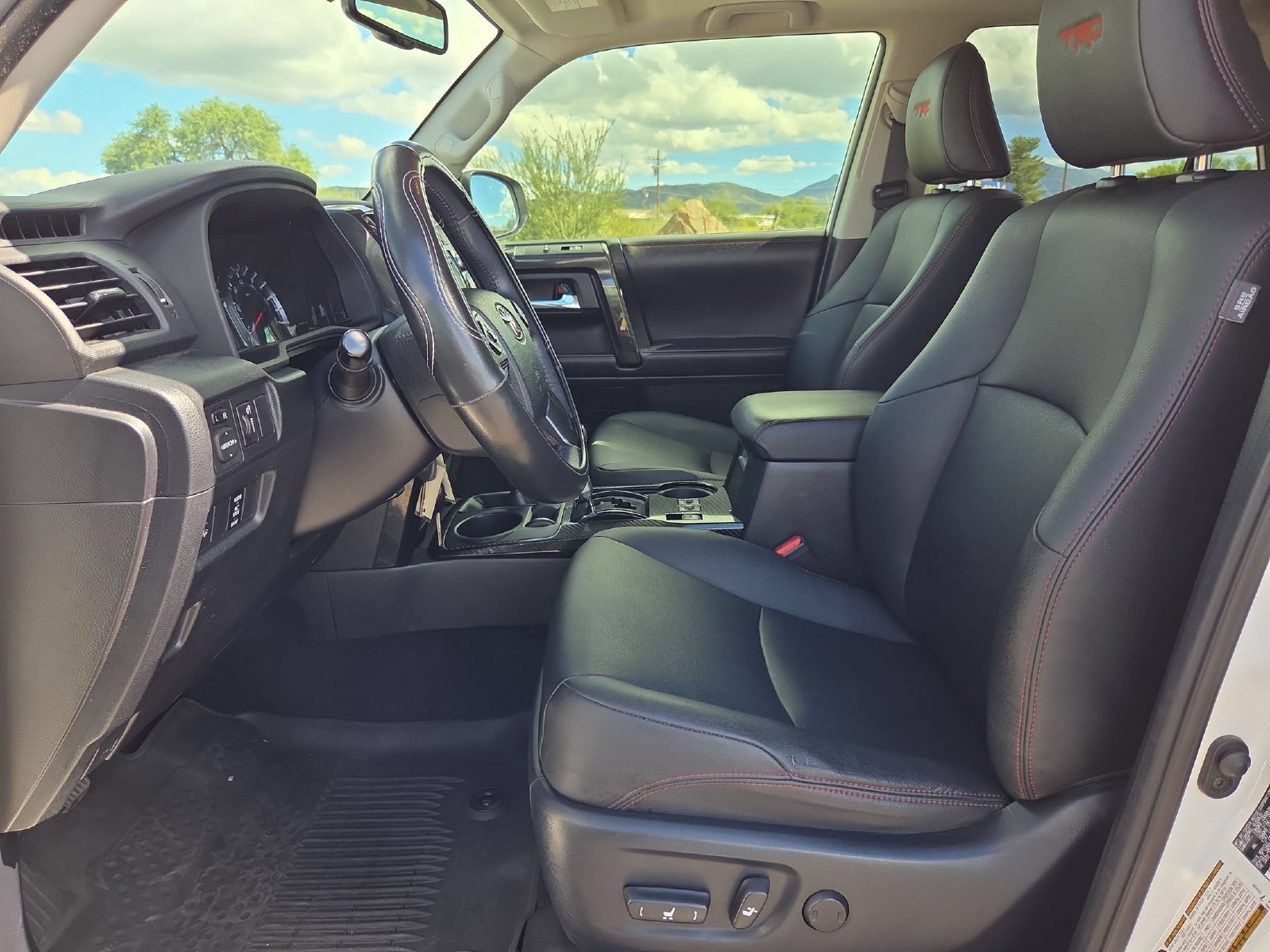 Used 2019 Toyota 4Runner TRD Off-Road Premium AWD/4WD image 11